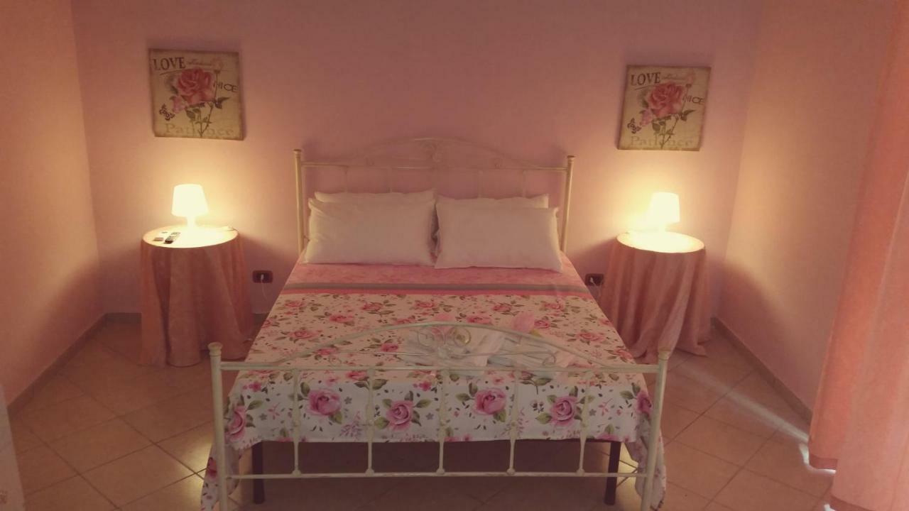 B&B La Rosa Taranto Exteriör bild
